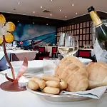 Hotel Grand President 4*