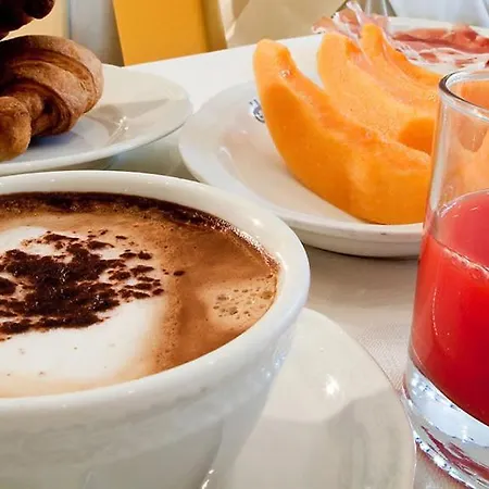 فندق Grand President 4*