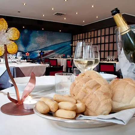 فندق Grand President 4*