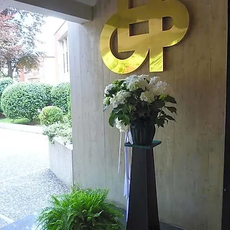 Hotel Grand President 4*