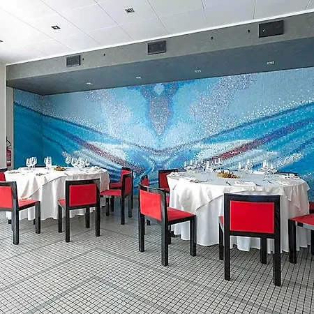 Hotel Grand President 4*