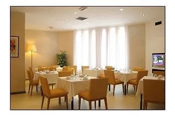 فندق Grand President