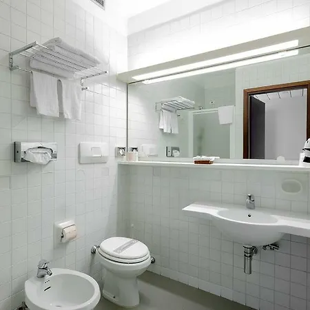 Grand President فندق